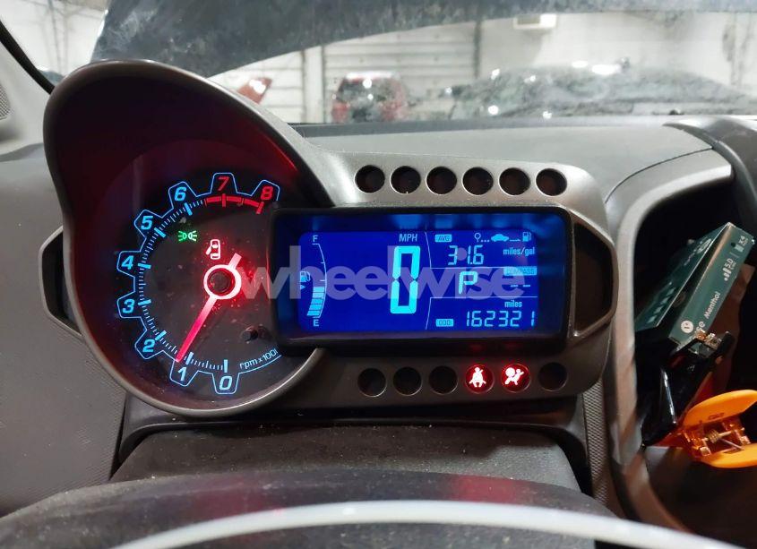 Photo 7 of 2014 Chevrolet Sonic LT AUTO (VIN 1G1JC5SG0E4203501)