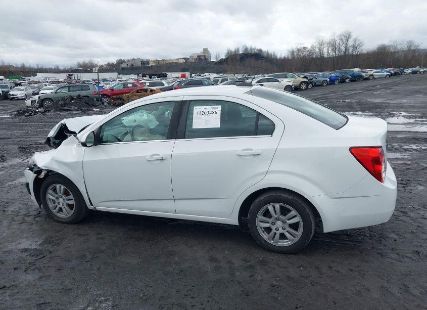 Photo 14 of 2015 Chevrolet Sonic LT AUTO (VIN 1G1JC5SG0F4153684)