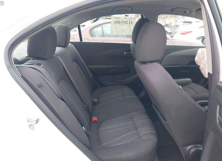 Photo 8 of 2015 Chevrolet Sonic LT AUTO (VIN 1G1JC5SG0F4153684)