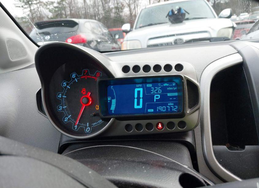 Photo 7 of 2016 Chevrolet Sonic LT AUTO (VIN 1G1JC5SG0G4152018)