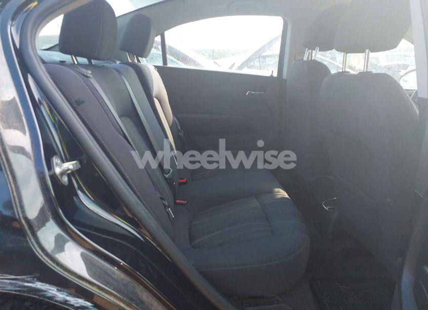 Photo 8 of 2015 Chevrolet Sonic LT AUTO (VIN 1G1JC5SG1F4109967)