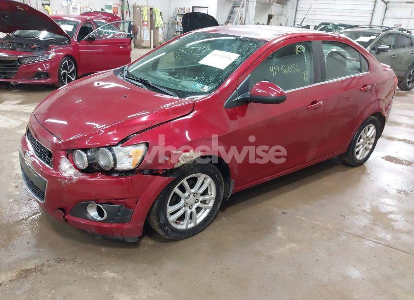 Photo 2 of 2013 Chevrolet Sonic LT AUTO (VIN 1G1JC5SG2D4238409)