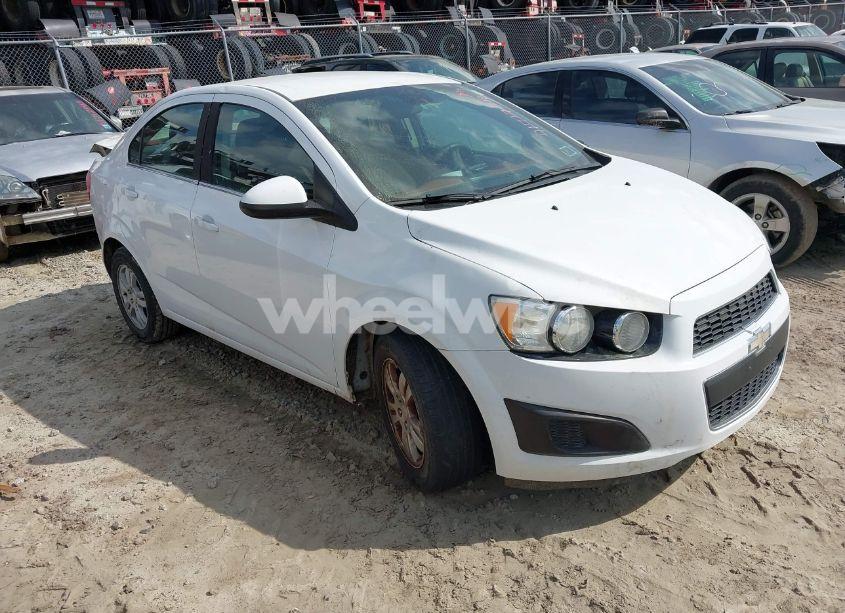 2013 Chevrolet Sonic LT AUTO (VIN 1G1JC5SG2D4242945) main photo