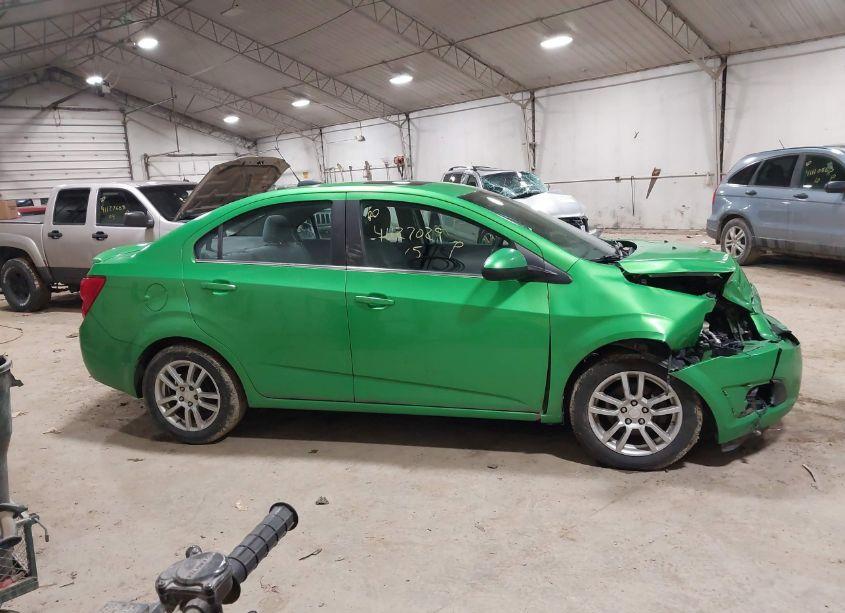 Photo 13 of 2015 Chevrolet Sonic LT AUTO (VIN 1G1JC5SG2F4125515)