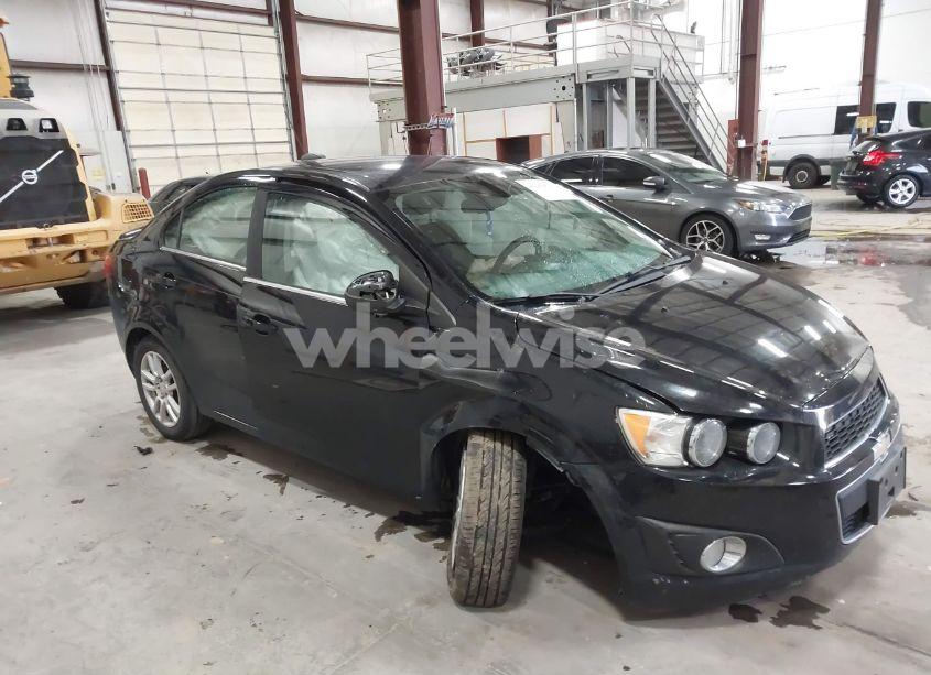 2016 Chevrolet Sonic LT AUTO (VIN 1G1JC5SG2G4131025) main photo