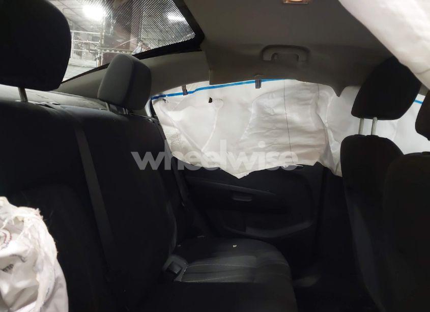 Photo 8 of 2016 Chevrolet Sonic LT AUTO (VIN 1G1JC5SG2G4131025)