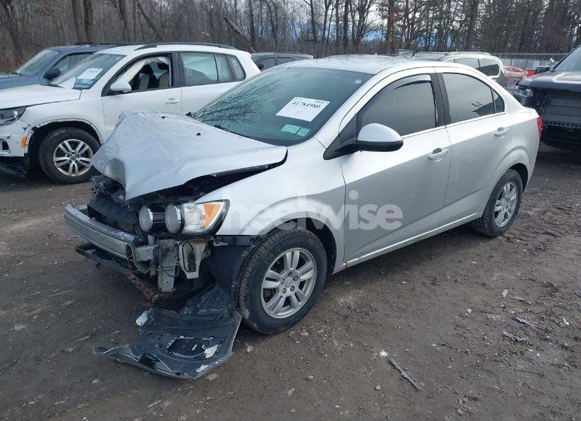 Photo 2 of 2014 Chevrolet Sonic LT AUTO (VIN 1G1JC5SG4E4103689)