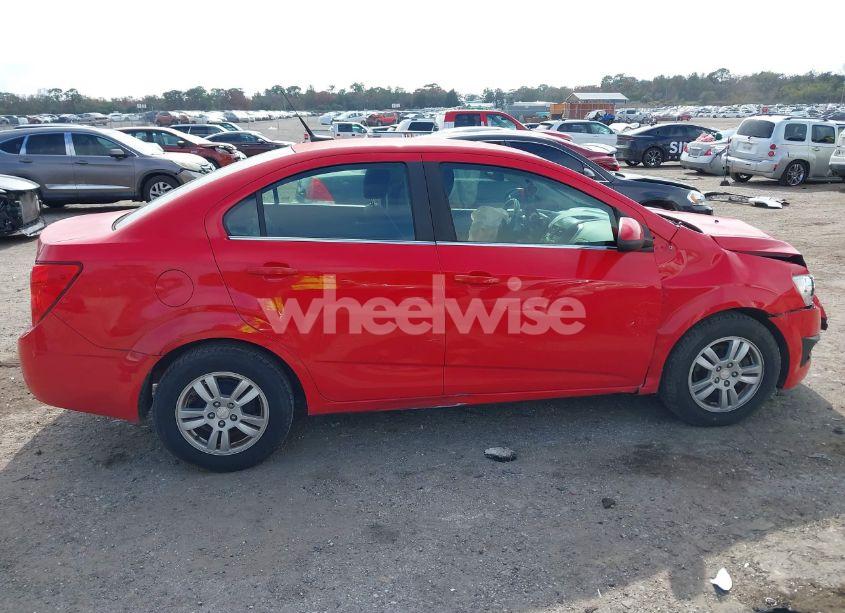 Photo 13 of 2014 Chevrolet Sonic LT AUTO (VIN 1G1JC5SG4E4227154)