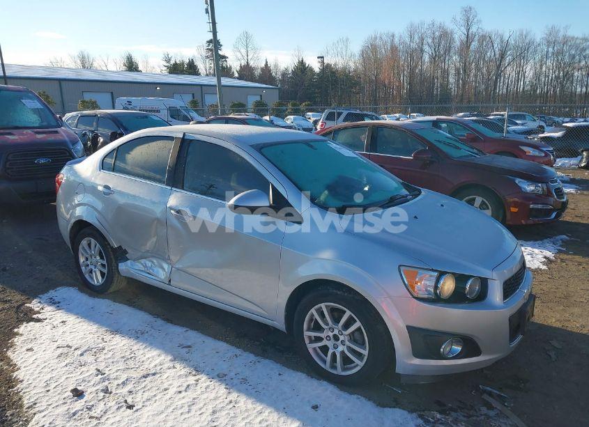 2016 Chevrolet Sonic LT AUTO (VIN 1G1JC5SG4G4130359) main photo