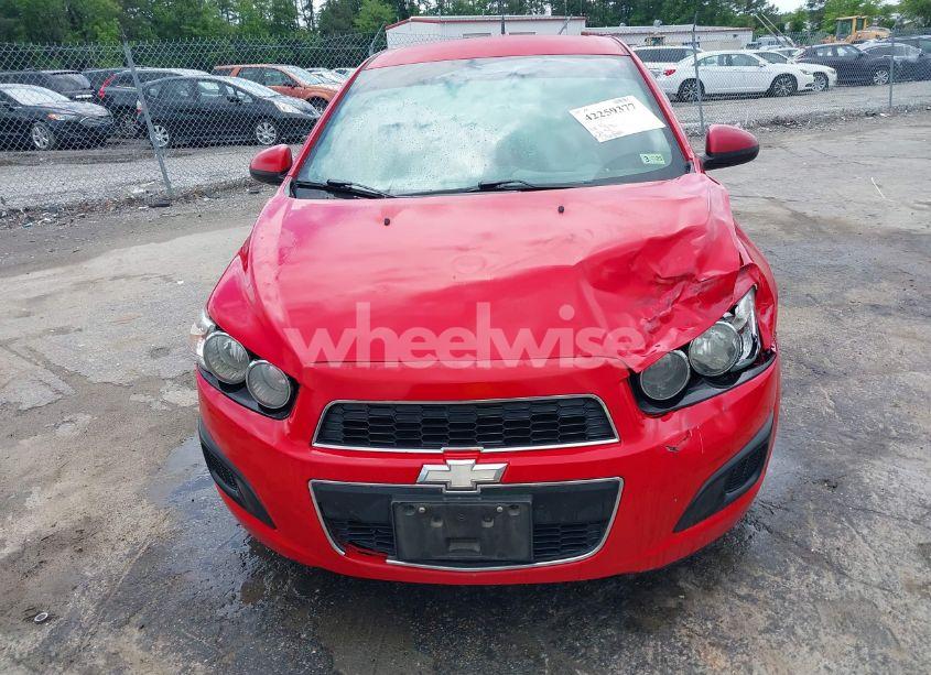 Photo 12 of 2013 Chevrolet Sonic LT AUTO (VIN 1G1JC5SG5D4214329)