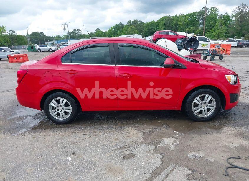 Photo 13 of 2013 Chevrolet Sonic LT AUTO (VIN 1G1JC5SG5D4214329)