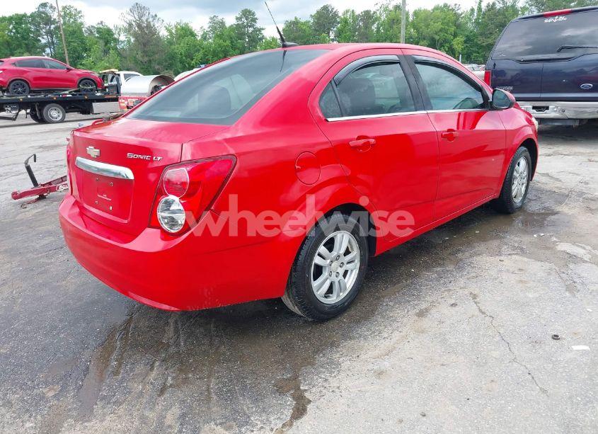 Photo 4 of 2013 Chevrolet Sonic LT AUTO (VIN 1G1JC5SG5D4214329)