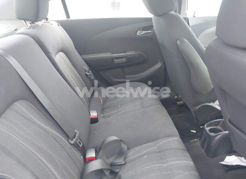 Photo 8 of 2013 Chevrolet Sonic LT AUTO (VIN 1G1JC5SG5D4226612)