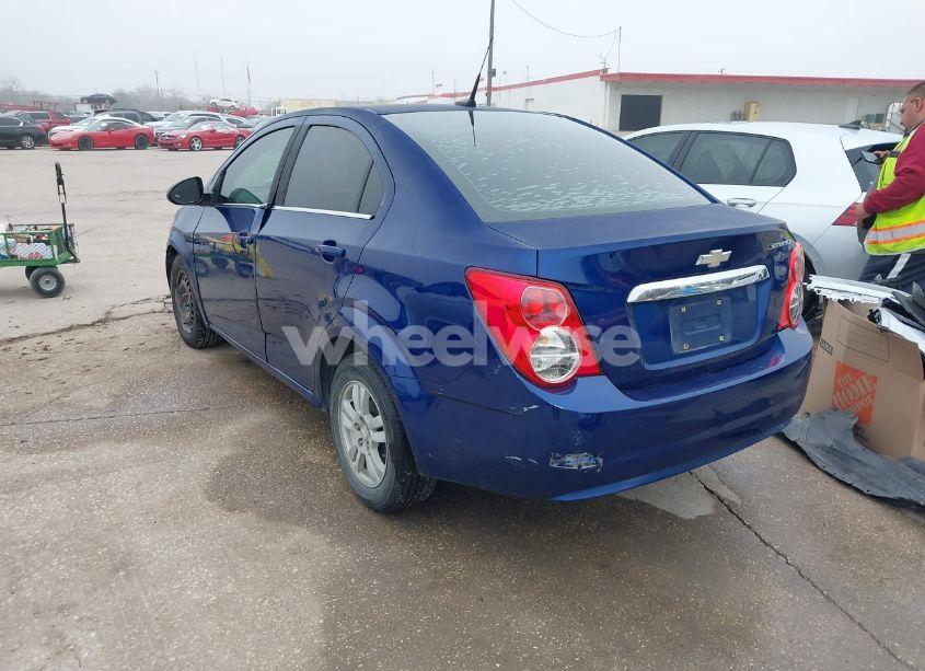 Photo 3 of 2014 Chevrolet Sonic LT AUTO (VIN 1G1JC5SG5E4110733)