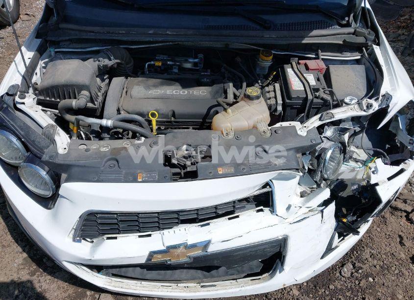 Photo 10 of 2015 Chevrolet Sonic LT AUTO (VIN 1G1JC5SG5F4147301)