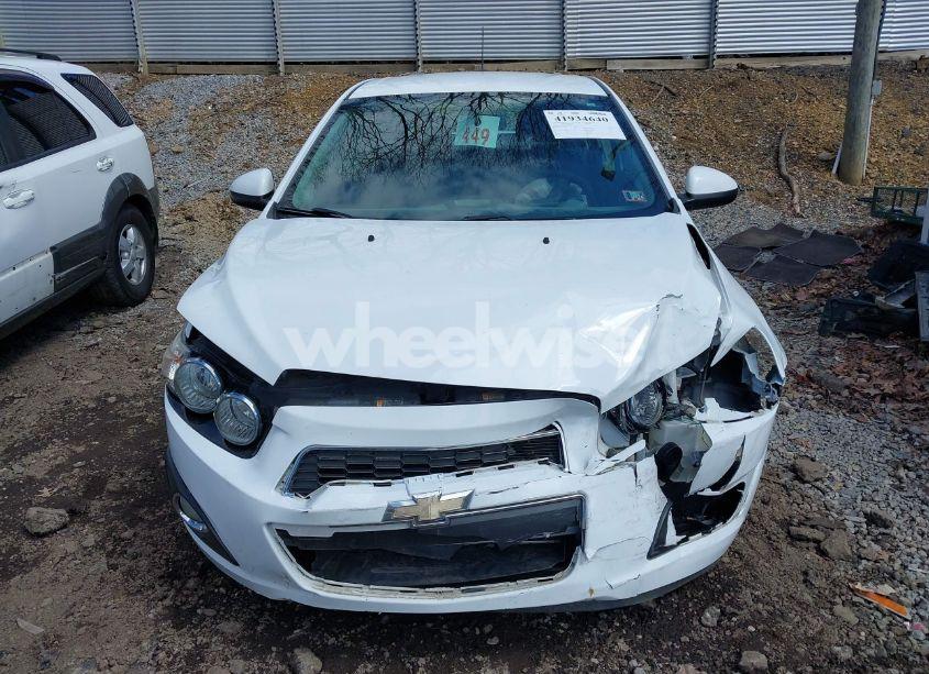 Photo 12 of 2015 Chevrolet Sonic LT AUTO (VIN 1G1JC5SG5F4147301)