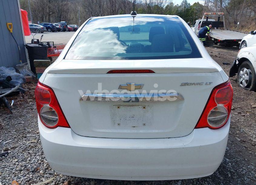 Photo 16 of 2015 Chevrolet Sonic LT AUTO (VIN 1G1JC5SG5F4147301)