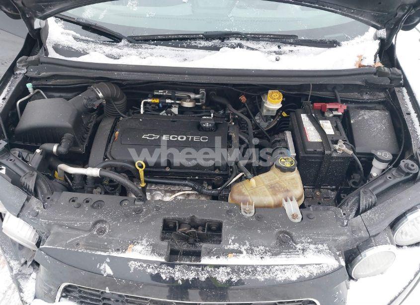 Photo 10 of 2015 Chevrolet Sonic LT AUTO (VIN 1G1JC5SG5F4163045)