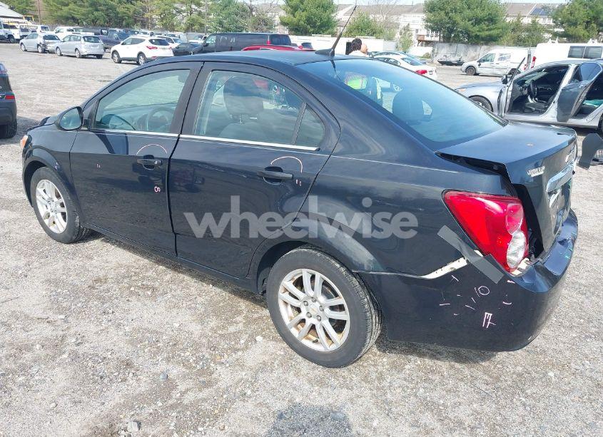 Photo 3 of 2013 Chevrolet Sonic LT AUTO (VIN 1G1JC5SG6D4129788)