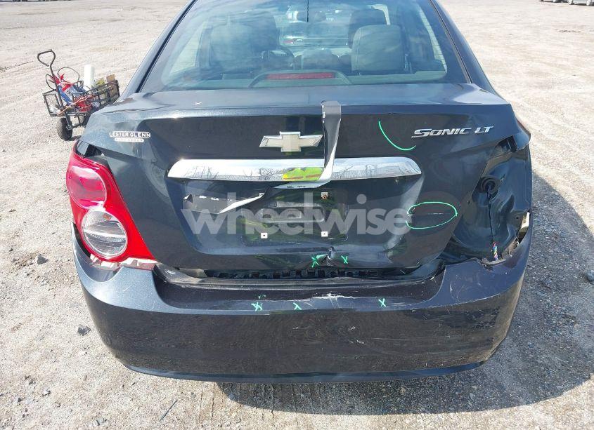Photo 6 of 2013 Chevrolet Sonic LT AUTO (VIN 1G1JC5SG6D4129788)