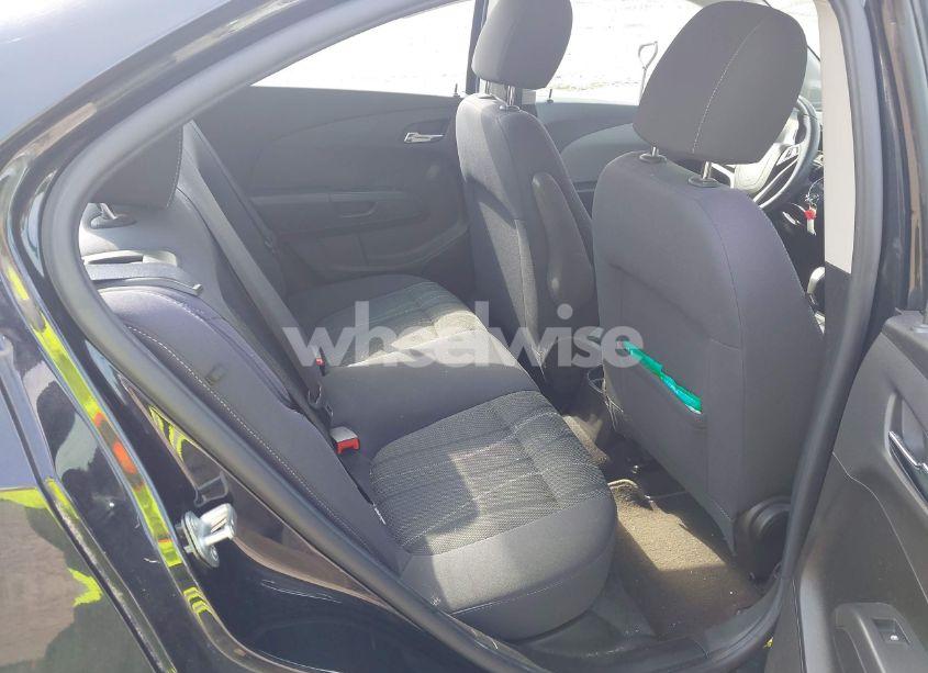 Photo 8 of 2013 Chevrolet Sonic LT AUTO (VIN 1G1JC5SG6D4129788)