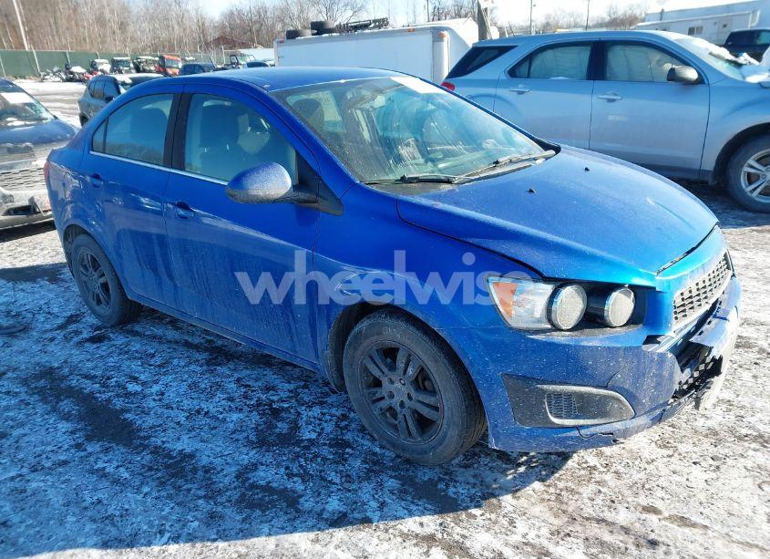 2016 Chevrolet Sonic LT AUTO (VIN 1G1JC5SG6G4137393) main photo