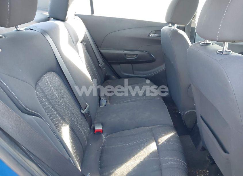 Photo 8 of 2016 Chevrolet Sonic LT AUTO (VIN 1G1JC5SG6G4137393)