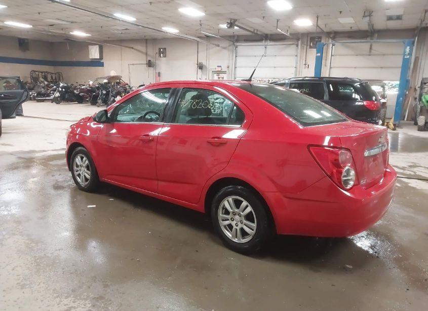 Photo 3 of 2013 Chevrolet Sonic LT AUTO (VIN 1G1JC5SG7D4154327)