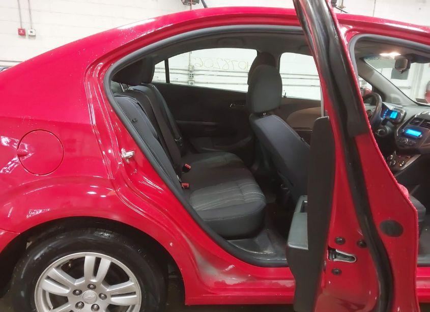 Photo 8 of 2013 Chevrolet Sonic LT AUTO (VIN 1G1JC5SG7D4154327)