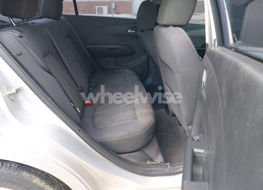 Photo 8 of 2013 Chevrolet Sonic LT AUTO (VIN 1G1JC5SG7D4177302)