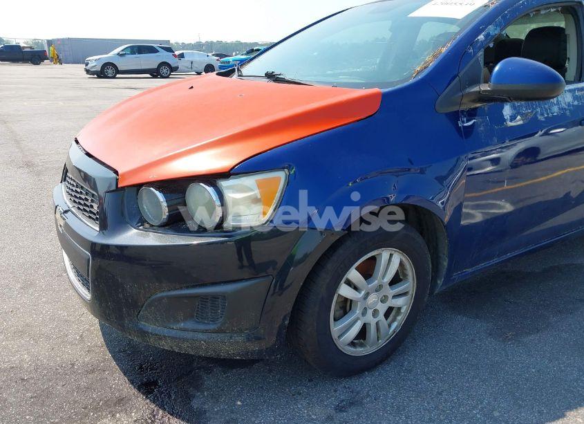 Photo 6 of 2013 Chevrolet Sonic LT AUTO (VIN 1G1JC5SG7D4227809)