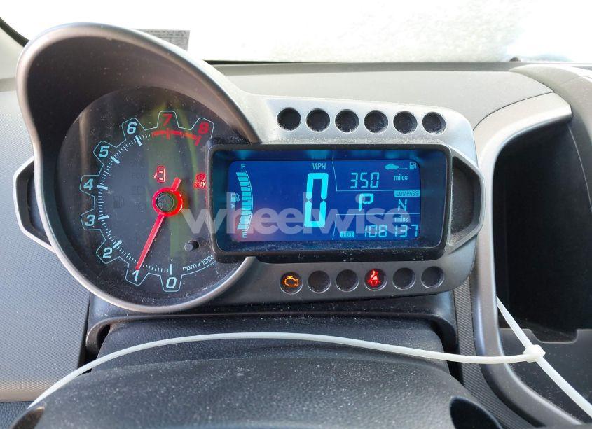 Photo 7 of 2014 Chevrolet Sonic LT AUTO (VIN 1G1JC5SG7E4132359)