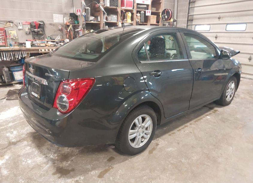 Photo 4 of 2015 Chevrolet Sonic LT AUTO (VIN 1G1JC5SG7F4104479)
