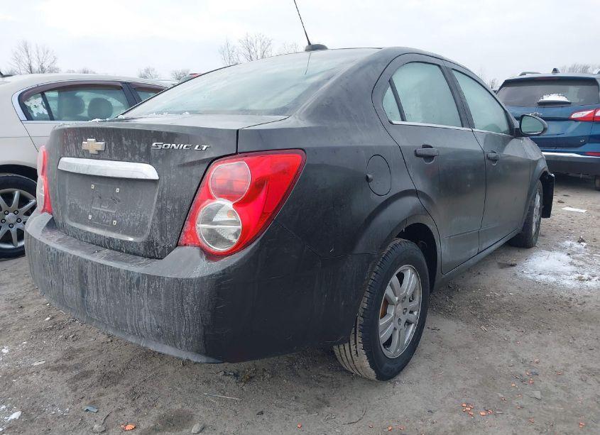 Photo 4 of 2015 Chevrolet Sonic LT AUTO (VIN 1G1JC5SG7F4194488)