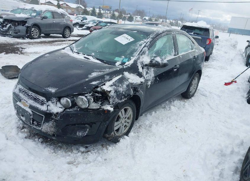 Photo 2 of 2016 Chevrolet Sonic LT AUTO (VIN 1G1JC5SG7G4125219)