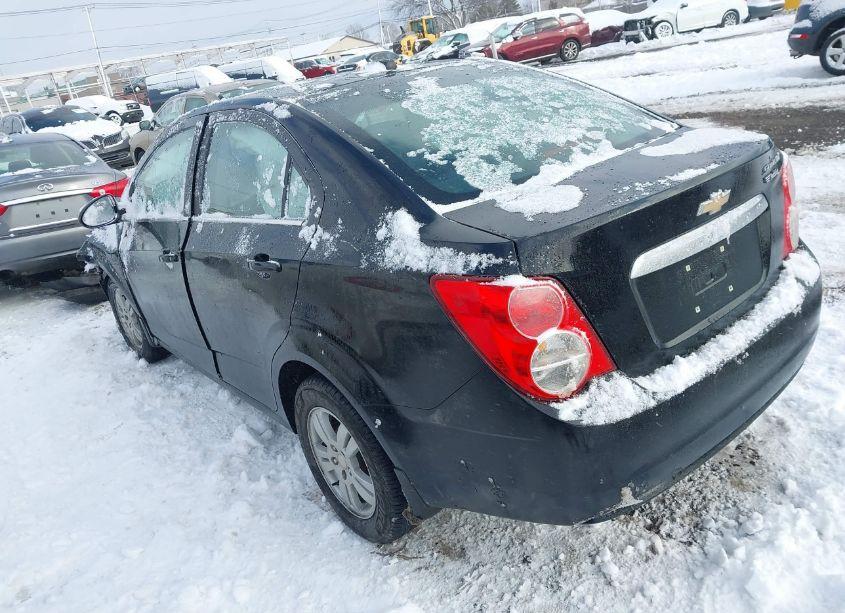 Photo 3 of 2016 Chevrolet Sonic LT AUTO (VIN 1G1JC5SG7G4125219)