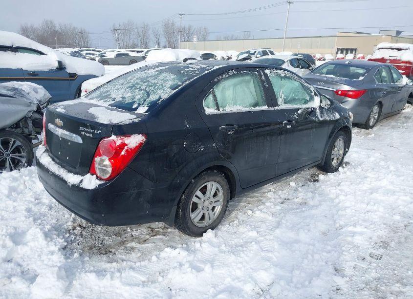 Photo 4 of 2016 Chevrolet Sonic LT AUTO (VIN 1G1JC5SG7G4125219)