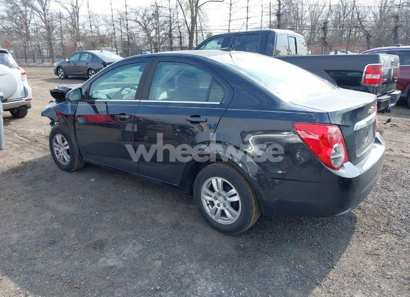 Photo 3 of 2013 Chevrolet Sonic LT AUTO (VIN 1G1JC5SG8D4167443)