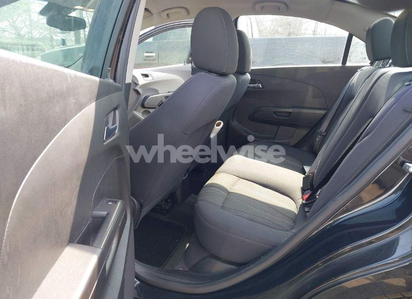 Photo 8 of 2013 Chevrolet Sonic LT AUTO (VIN 1G1JC5SG8D4167443)