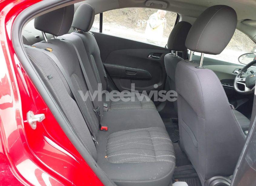 Photo 8 of 2014 Chevrolet Sonic LT AUTO (VIN 1G1JC5SG8E4230669)