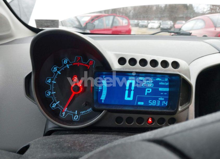 Photo 7 of 2016 Chevrolet Sonic LT AUTO (VIN 1G1JC5SG8G4148430)