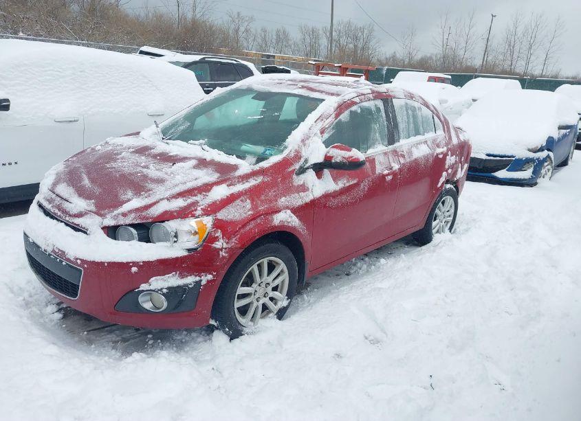 Photo 2 of 2013 Chevrolet Sonic LT AUTO (VIN 1G1JC5SG9D4240528)