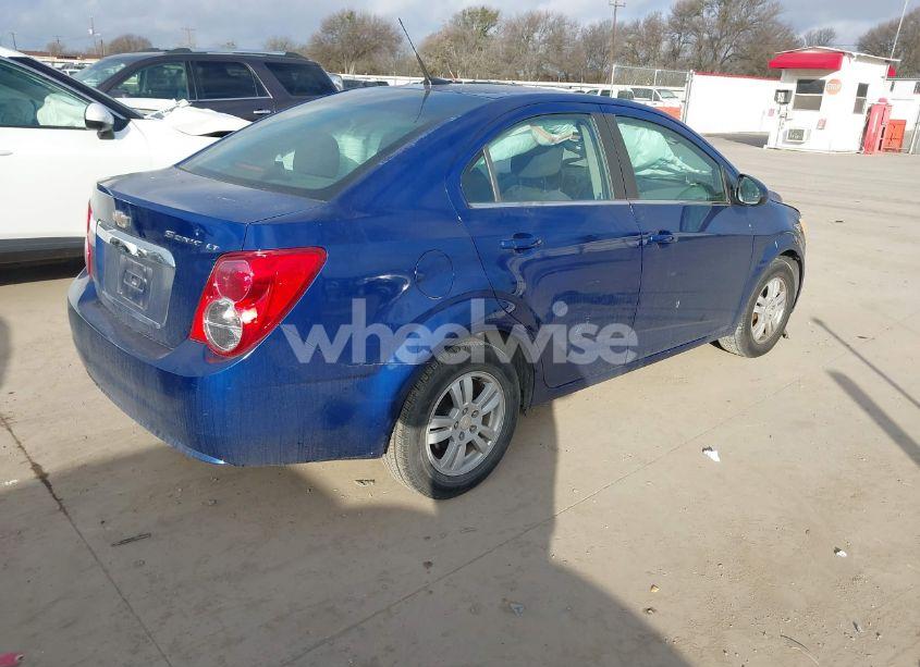 Photo 4 of 2014 Chevrolet Sonic LT AUTO (VIN 1G1JC5SG9E4214156)