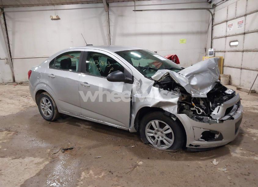 2015 Chevrolet Sonic LT AUTO (VIN 1G1JC5SG9F4133627) main photo