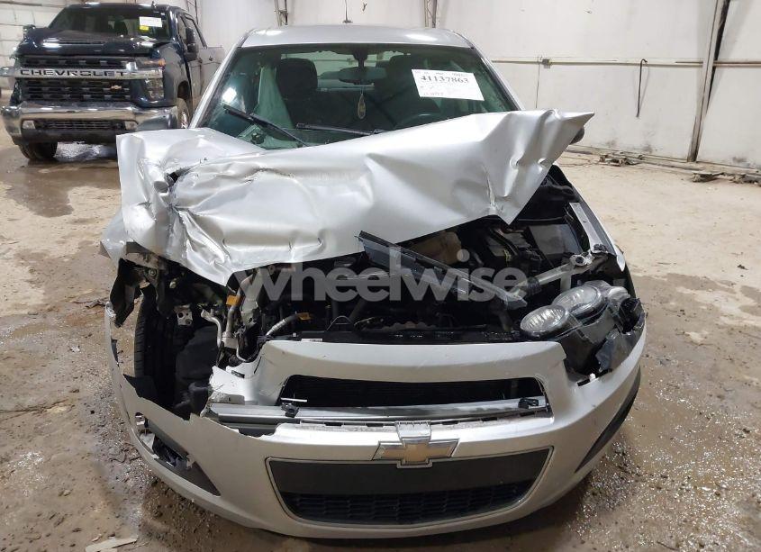 Photo 12 of 2015 Chevrolet Sonic LT AUTO (VIN 1G1JC5SG9F4133627)