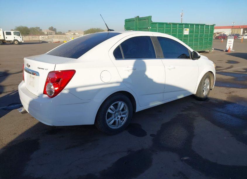 Photo 3 of 2013 Chevrolet Sonic LT AUTO (VIN 1G1JC5SGXD4187242)