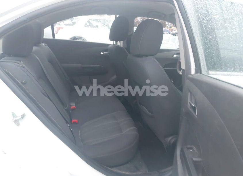 Photo 8 of 2013 Chevrolet Sonic LT AUTO (VIN 1G1JC5SGXD4230428)