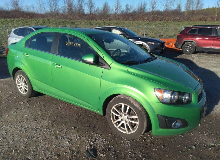 2015 Chevrolet Sonic LT AUTO (VIN 1G1JC5SGXF4102502) main photo