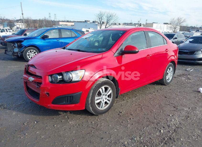 Photo 2 of 2016 Chevrolet Sonic LT AUTO (VIN 1G1JC5SGXG4175130)