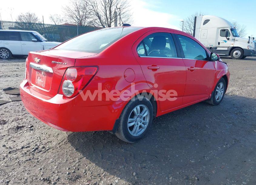 Photo 4 of 2016 Chevrolet Sonic LT AUTO (VIN 1G1JC5SGXG4175130)